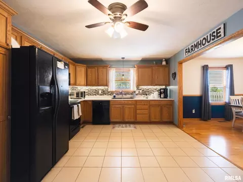 Kitchen - 912 Dennis Dr, Eureka, IL 61530 photo 1 of 5