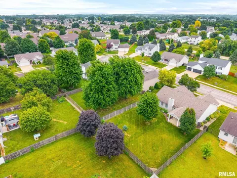 View/Area - 2311 W Marks Pl, Dunlap, IL 61525 photo 5 of 11