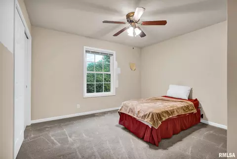 Bedroom - 2311 W Marks Pl, Dunlap, IL 61525 photo 4 of 6