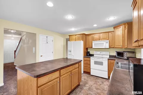 Kitchen - 2311 W Marks Pl, Dunlap, IL 61525 photo 1 of 2
