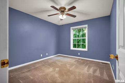 Bedroom - 2311 W Marks Pl, Dunlap, IL 61525 photo 3 of 6