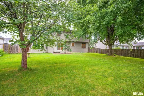 Exterior - 2311 W Marks Pl, Dunlap, IL 61525 photo 6 of 6