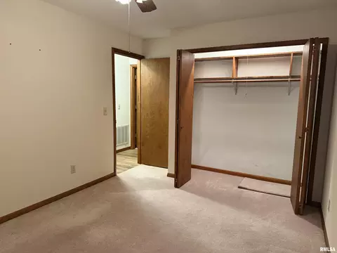 Bedroom - 2103 Maple Ave, Macomb, IL 61455 photo 4 of 4