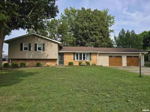 Other - 15 Gettysburg Dr, Canton, IL 61520 photo 1 of 17