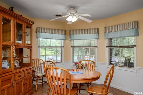 Dining - 1705 Caesar Ln, Marion, IL 62959 photo 1 of 1