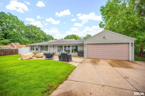 336 W Barrington Rd, Peoria, IL 61614