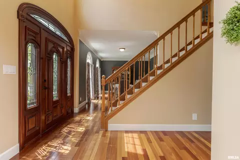 Entry Way - 3206 Leafy Ln, Bloomington, IL 61704 photo 2 of 7