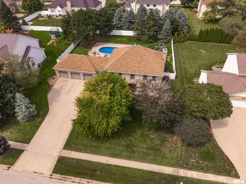 View/Area - 3206 Leafy Ln, Bloomington, IL 61704 photo 1 of 7