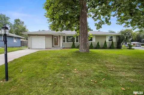 5343 Stephen Dr, Peoria, IL 61615