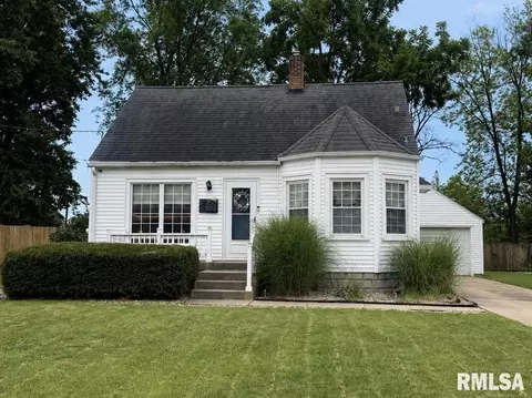 107 Lawndale Ave, Bartonville, IL 61607