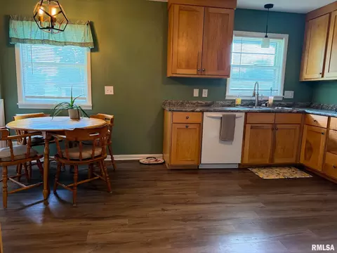 Kitchen - 126 Penny Ln, Macomb, IL 61455 photo 6 of 6