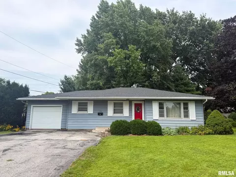 Exterior - 126 Penny Ln, Macomb, IL 61455 photo 8 of 8