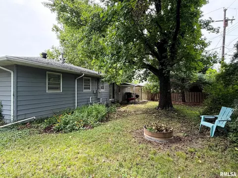 Exterior - 126 Penny Ln, Macomb, IL 61455 photo 4 of 8