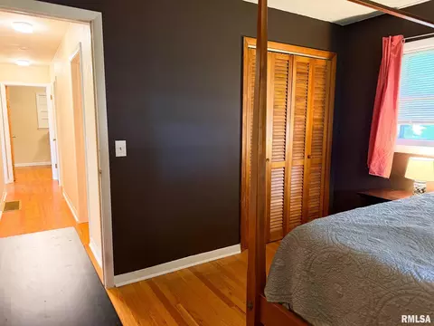Bedroom - 126 Penny Ln, Macomb, IL 61455 photo 5 of 7