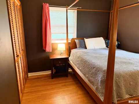 Bedroom - 126 Penny Ln, Macomb, IL 61455 photo 6 of 7