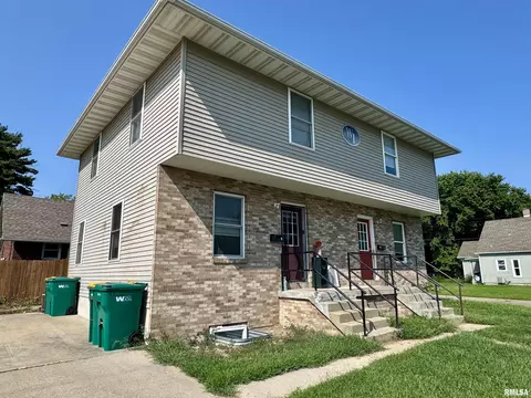 602 N Charles St, Macomb, IL 61455 photo 2