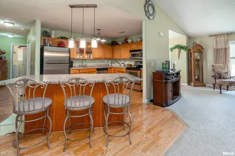 Kitchen - 3212 Cherokee Dr, Marion, IL 62959 photo 1 of 3