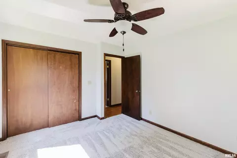 Bedroom - 7468 Norris Dr, Marion, IL 62959 photo 5 of 6