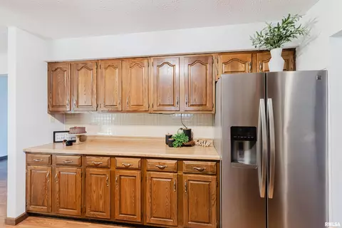 Kitchen - 7468 Norris Dr, Marion, IL 62959 photo 3 of 4