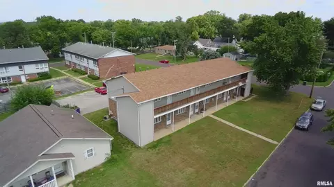 429 South St, Pekin, IL 61554