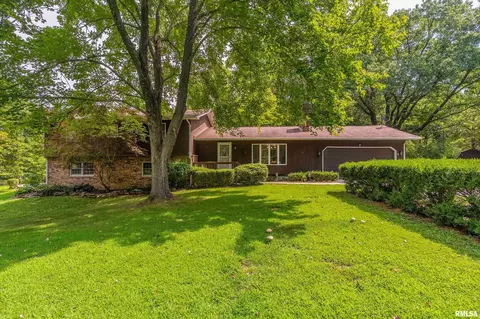 253 New Cedar Hill Rd, Carbondale, IL 62901