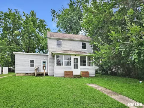 312 W Clinton St, Brimfield, IL 61517