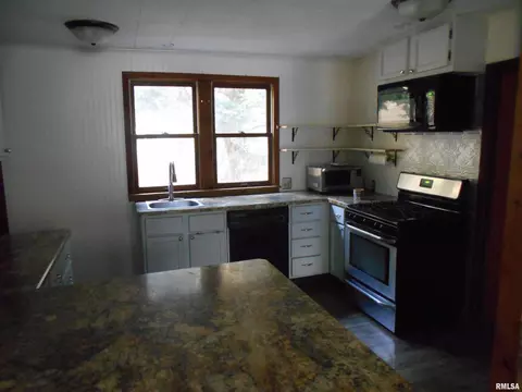 Kitchen - 309 E Franklin St, Macomb, IL 61455 photo 2 of 4