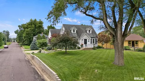 5175 N Prospect Rd, Peoria Heights, IL 61616