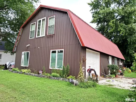 102 E 3rd St, Bath, IL 62617 photo 2