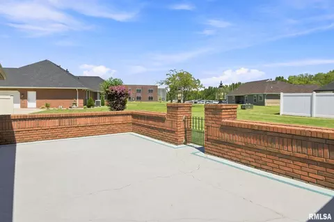 Exterior - 1603 S Eugene Ln, Marion, IL 62959 photo 5 of 7