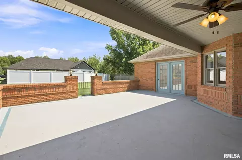 Other - 1603 S Eugene Ln, Marion, IL 62959 photo 2 of 8