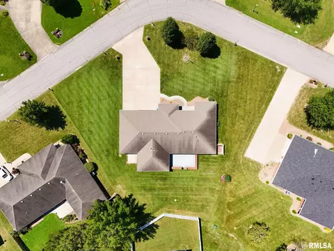 View/Area - 1603 S Eugene Ln, Marion, IL 62959 photo 2 of 7