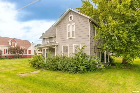 111 Columbus Ave, Galesburg, IL 61401
