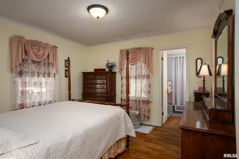 Bedroom - 1903 Suzanne Dr, Marion, IL 62959 photo 1 of 2