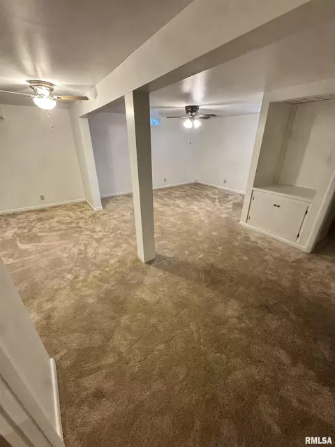 Other - 501 W Crestwood Dr, Eureka, IL 61530 photo 6 of 10