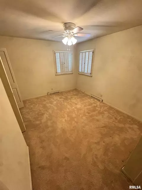 Bedroom - 501 W Crestwood Dr, Eureka, IL 61530 photo 1 of 4