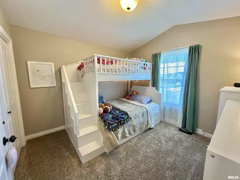 Bedroom - 1400 Jadens Way, Washington, IL 61571 photo 4 of 8