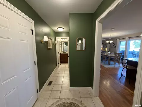 Entry Way - 1400 Jadens Way, Washington, IL 61571 photo 3 of 6