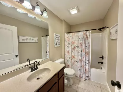 Bath - 1400 Jadens Way, Washington, IL 61571 photo 6 of 6