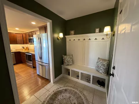 Entry Way - 1400 Jadens Way, Washington, IL 61571 photo 2 of 6