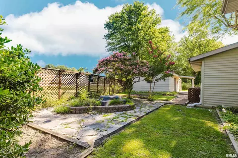 Exterior - 3012 Eden Park Dr, Herrin, IL 62948 photo 6 of 6
