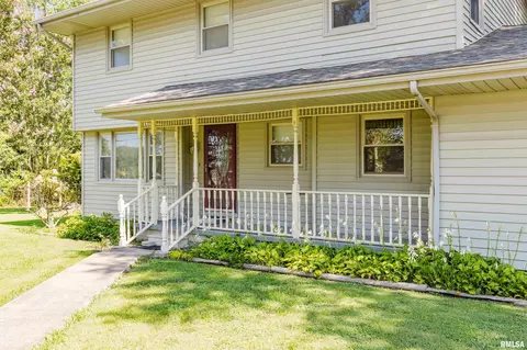 Exterior - 3012 Eden Park Dr, Herrin, IL 62948 photo 4 of 6