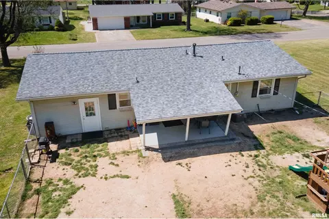 Other - 703 S Hadfield St, Marion, IL 62959 photo 2 of 5