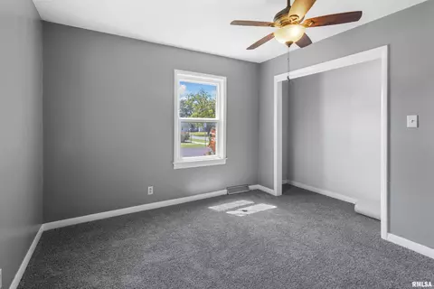Bedroom - 600 E Reeves St, Marion, IL 62959 photo 3 of 4