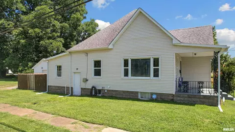 Exterior - 600 E Reeves St, Marion, IL 62959 photo 4 of 4