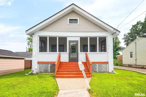 1112 E Sciota Ave, Peoria Heights, IL 61616