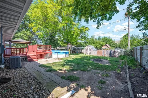 Exterior - 909 Harmony Ln, Lacon, IL 61540 photo 2 of 4