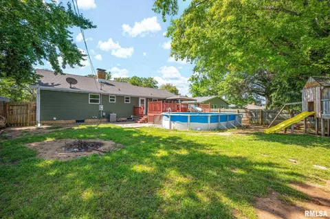 Exterior - 909 Harmony Ln, Lacon, IL 61540 photo 3 of 4