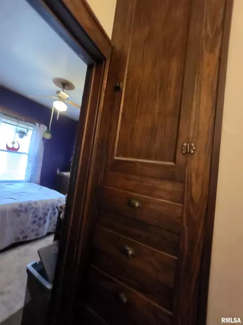Other - 411 41st St, Moline, IL 61265 photo 12 of 17