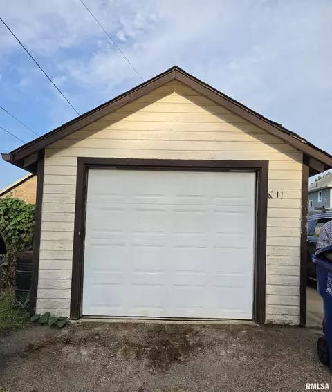Other - 411 41st St, Moline, IL 61265 photo 3 of 17